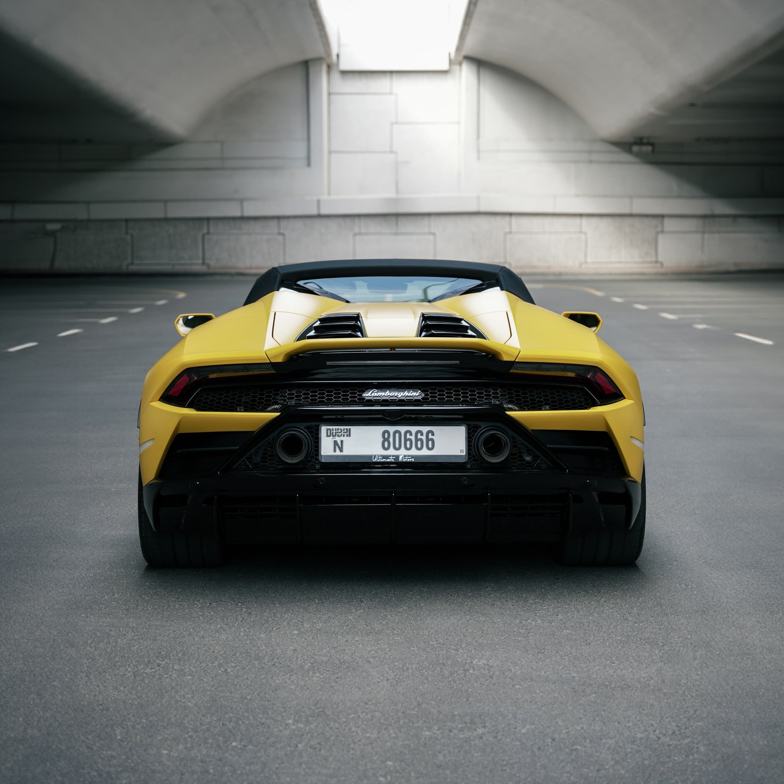 Lamborghini Huracan Evo_ Spyder Back View