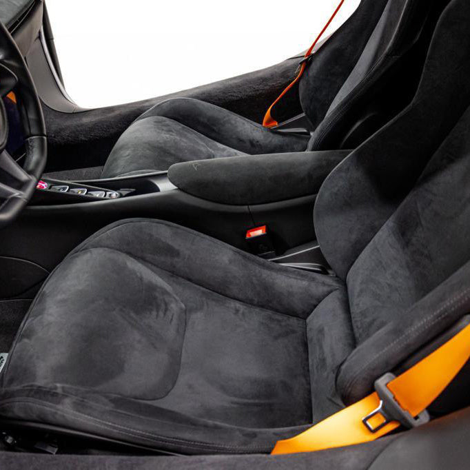 McLaren Artura Seat