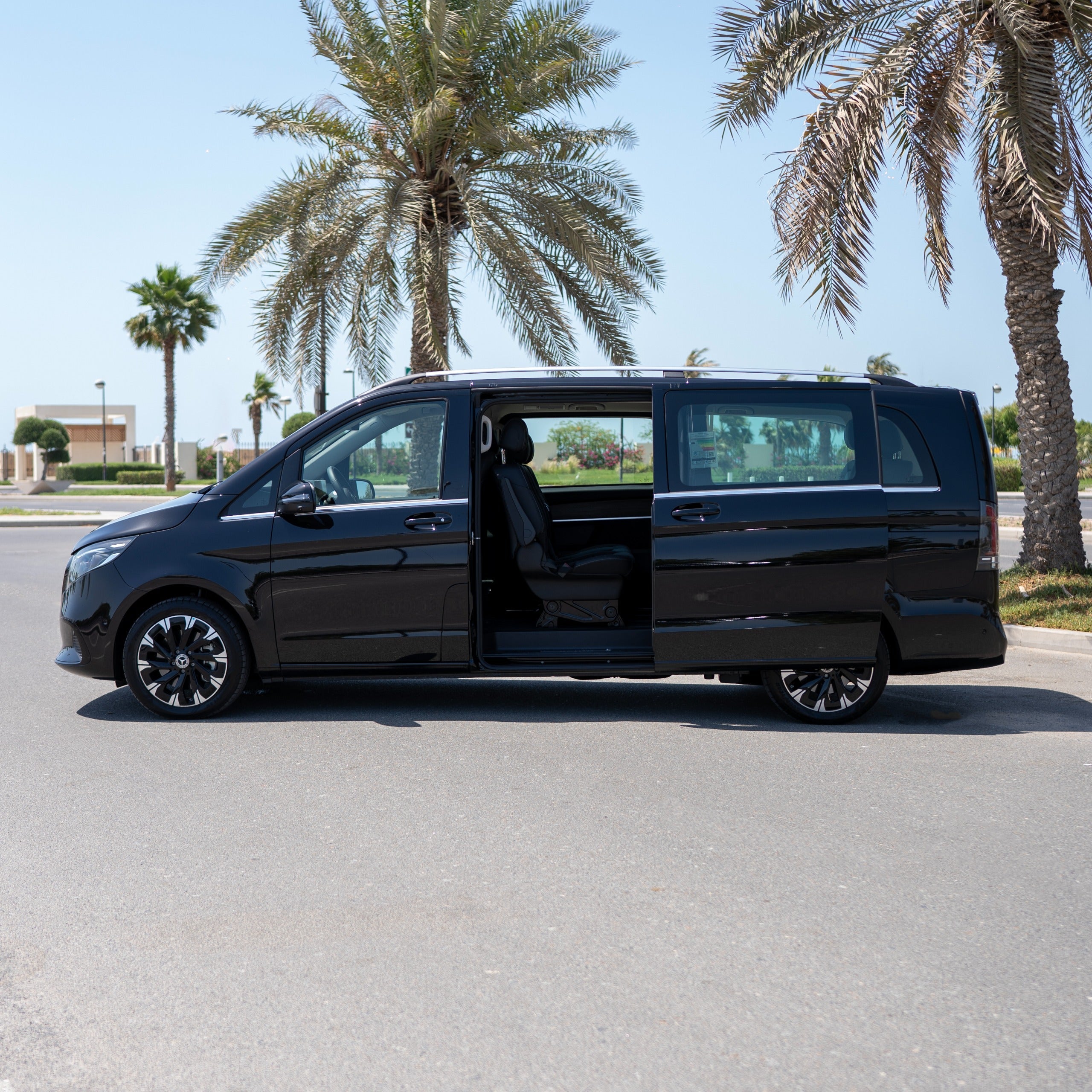Mercedes V300 Luxury VClass Side View
