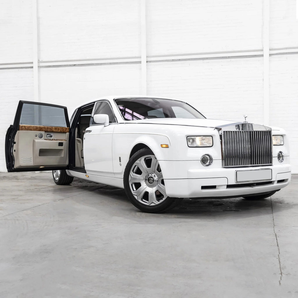 Rolls-Royce Phantom EWB Front Side View