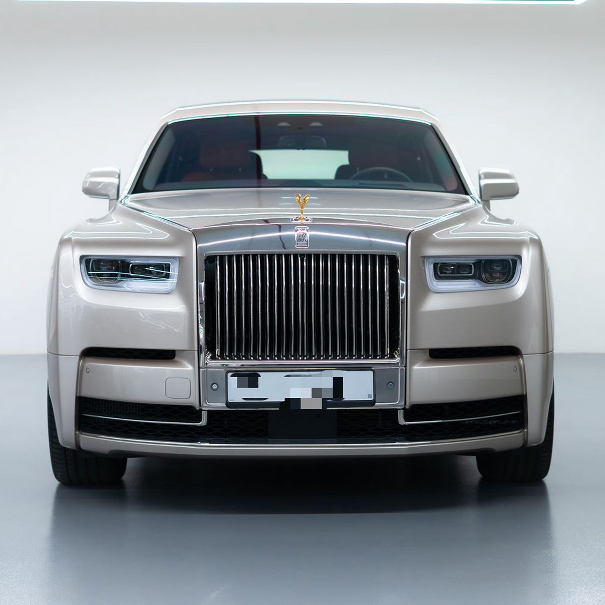  Rolls-Royce Phantom SWB Front View