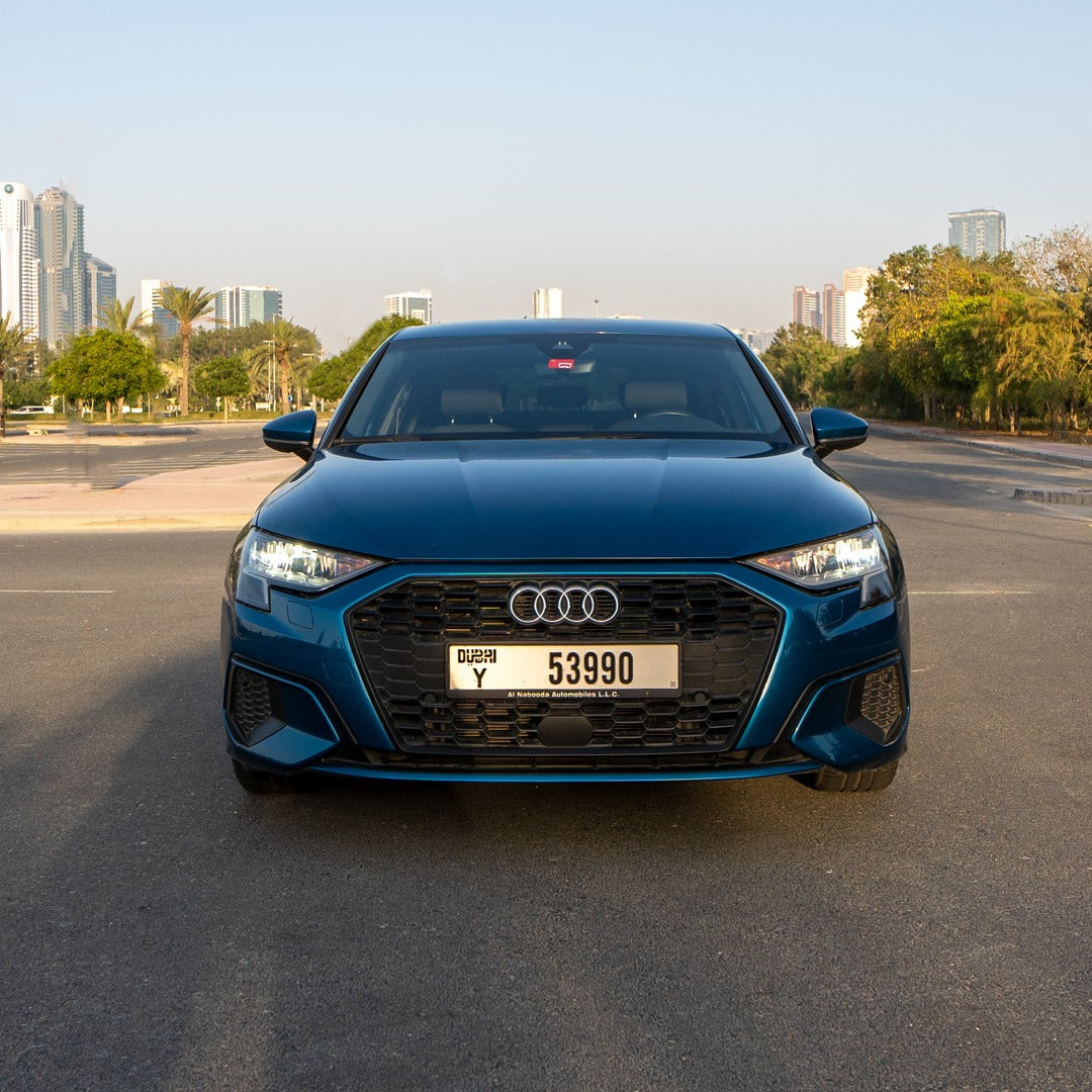 arenda-audi-a3-peredniy-vid-dubai-rental
