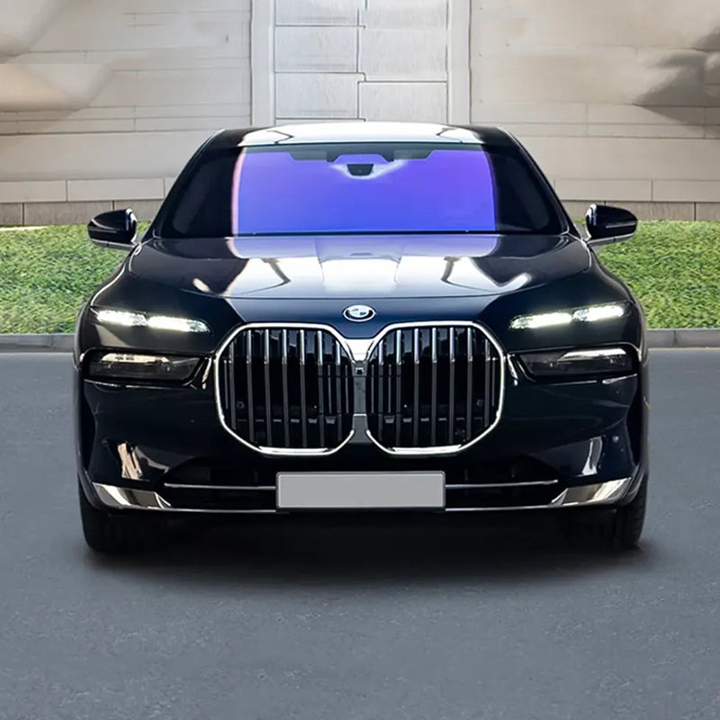 arenda-bmw-740li-peredniy-vid-dubai-rental