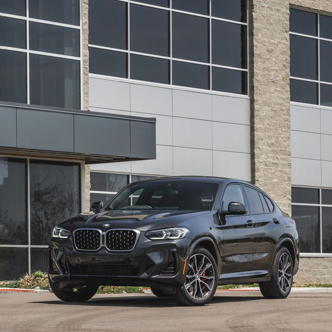 arenda-bmw-x4-peredniy-vid-dubai-rental