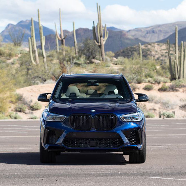 arenda-bmw-x5m-peredniy-vid-dubai-rental