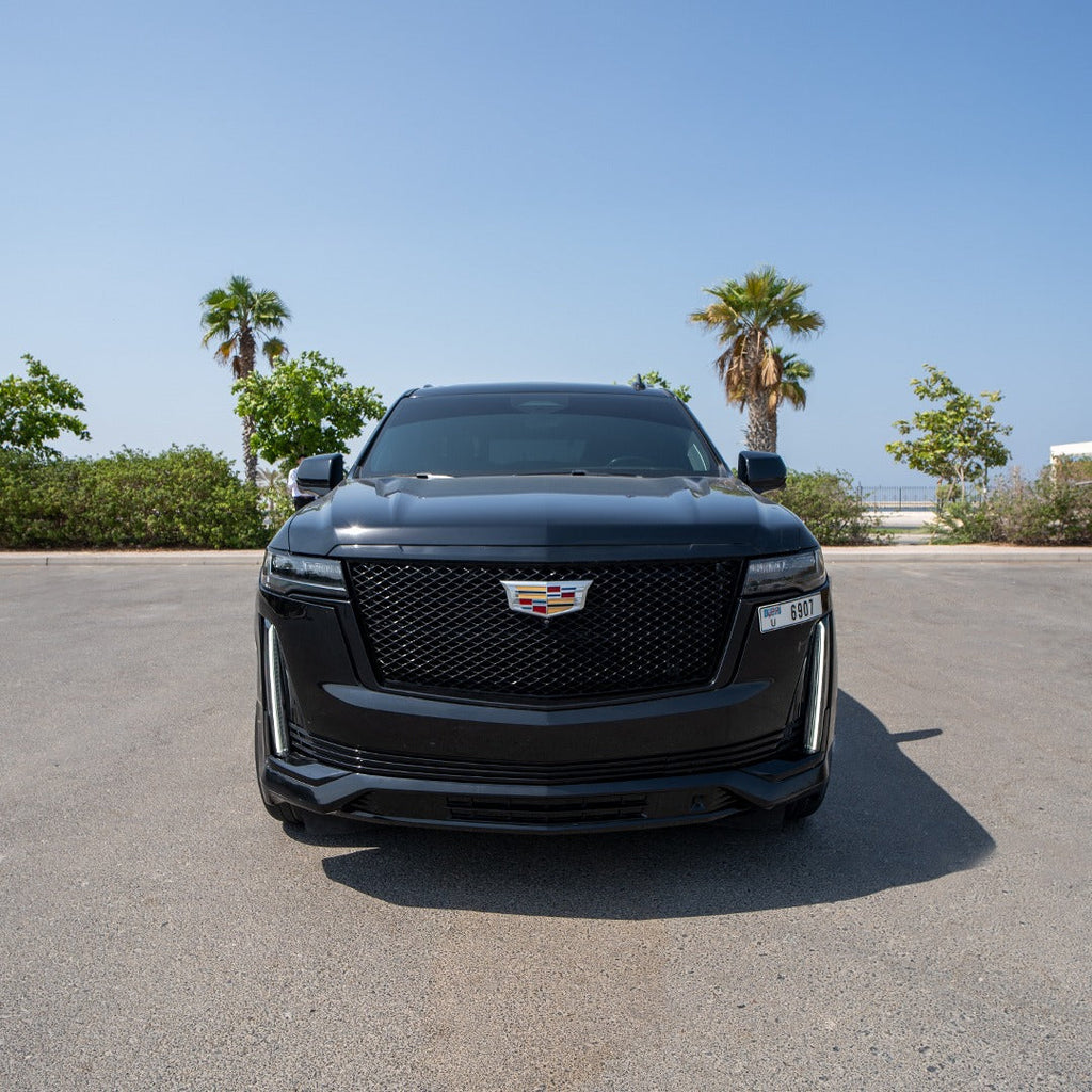 arenda-cadillac-escalade-peredniy-vid-dubai-rental