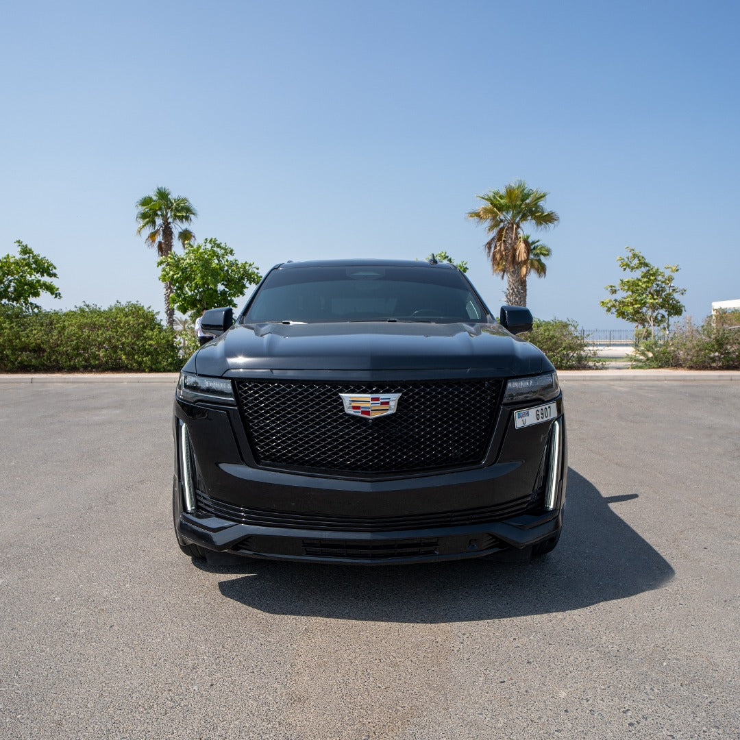 arenda-cadillac-escalade-peredniy-vid-dubai-rental