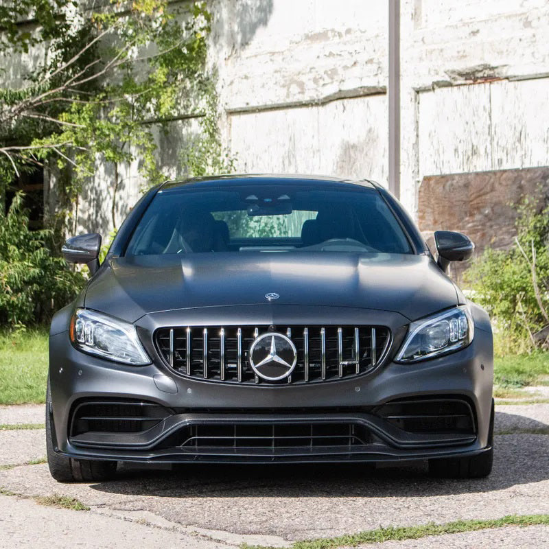 arenda-mercedes-c63-amg-peredniy-vid-dubai-rental