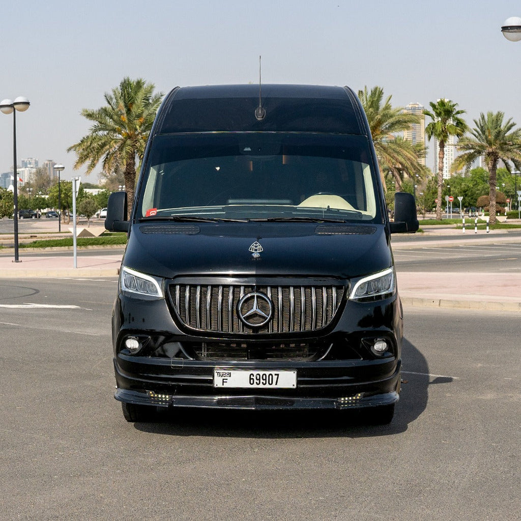 arenda-mercedes-sprinter-maybach-peredniy-vid-dubai-rental