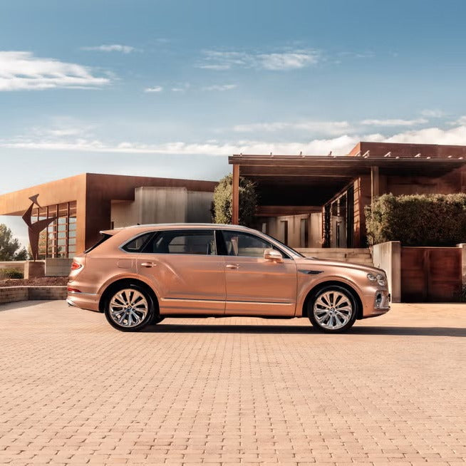 bentley-bentayga-bokovoy-vid-dubai-rental