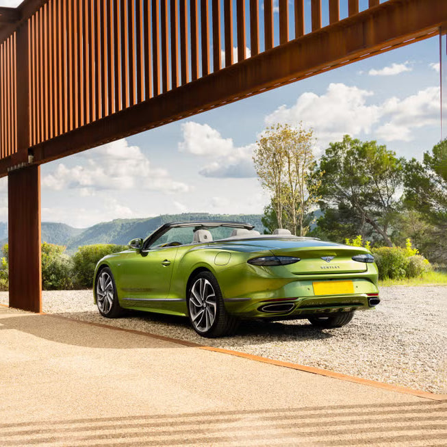 bentley-continental-gtc-zadniy-vid-dubai-rental