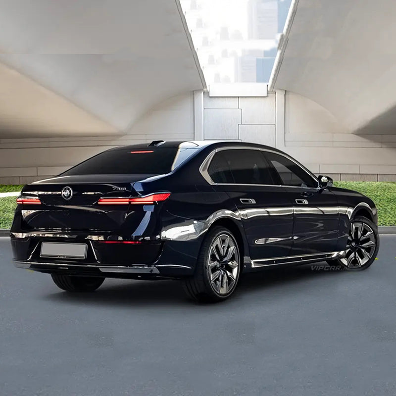 bmw-740li-zadniy-vid-dubai-rental