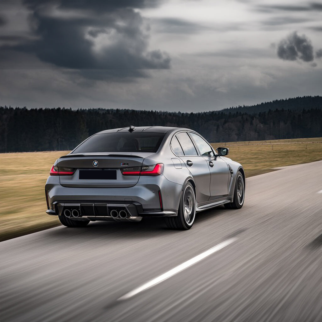 bmw-m3-competition-zadniy-vid-dubai-rental
