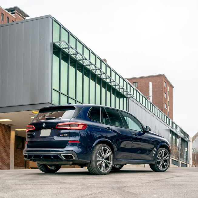 bmw-x5-zadniy-vid-dubai-rental