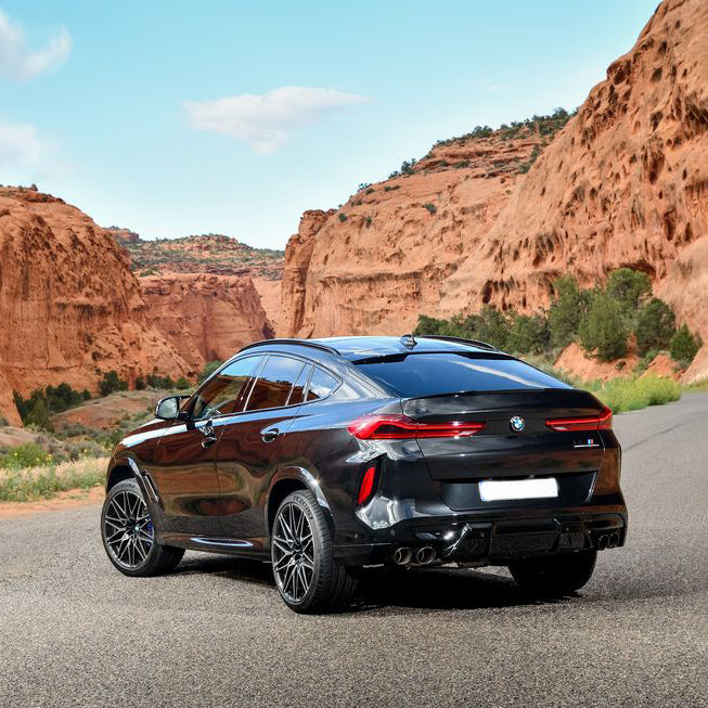 bmw-x6m-zadniy-vid-dubai-rental