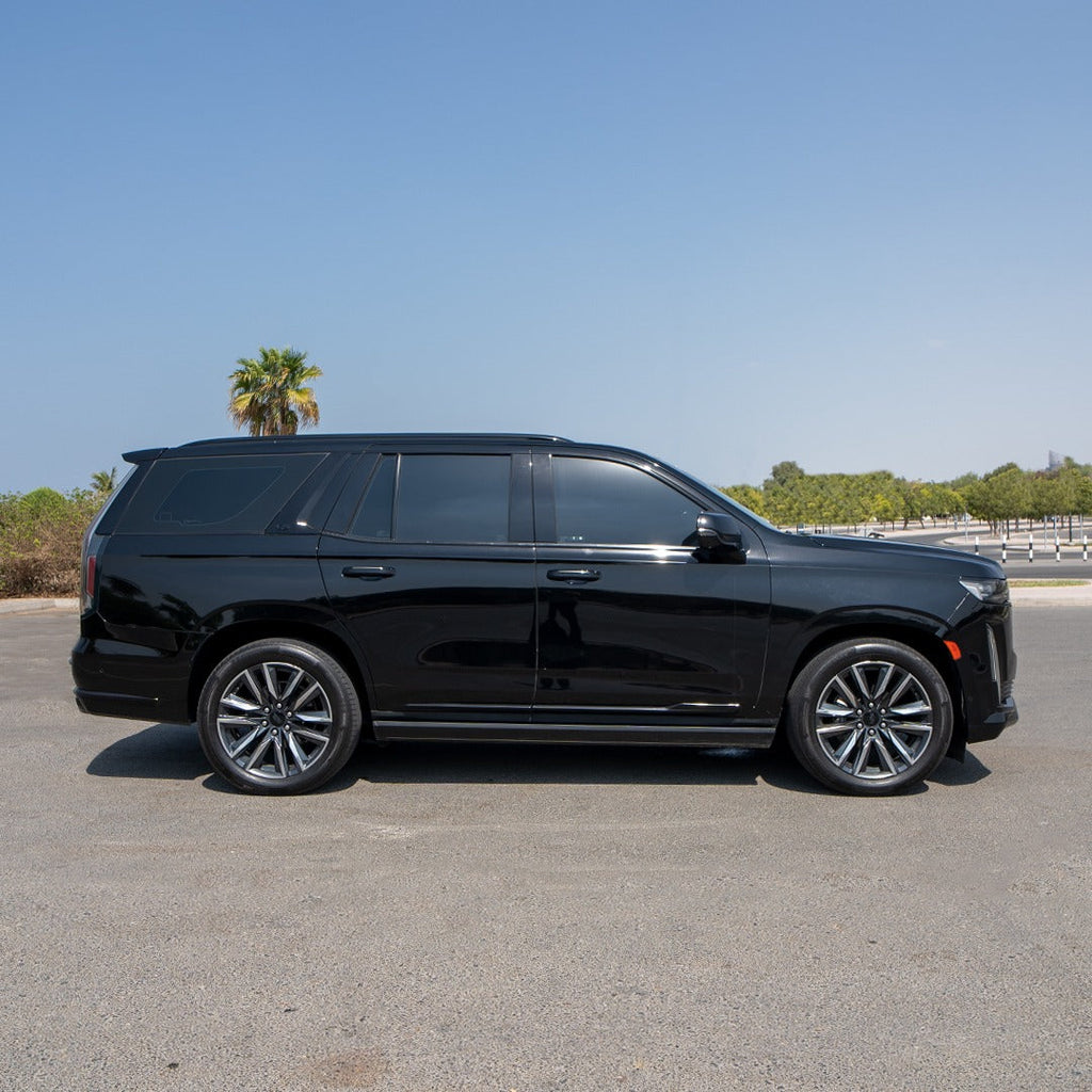 cadillac-escalade-bokovoy-vid-dubai-rental