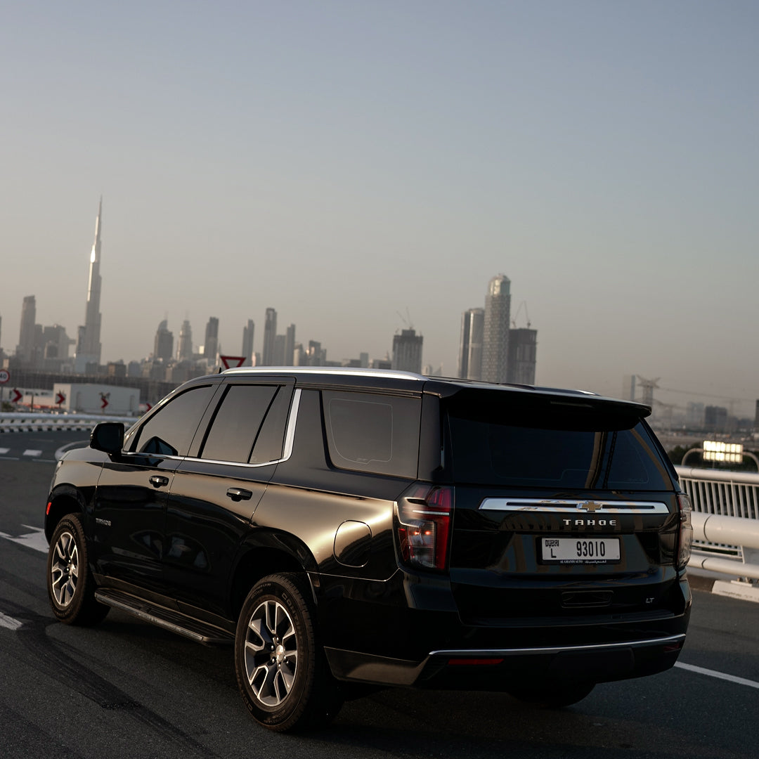 chevrolet-tahoe-zadniy-vid-dubai-rental