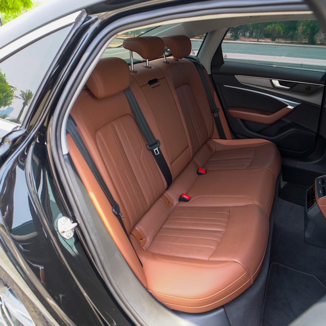 detali-interera-audi-a6-dubai-rental
