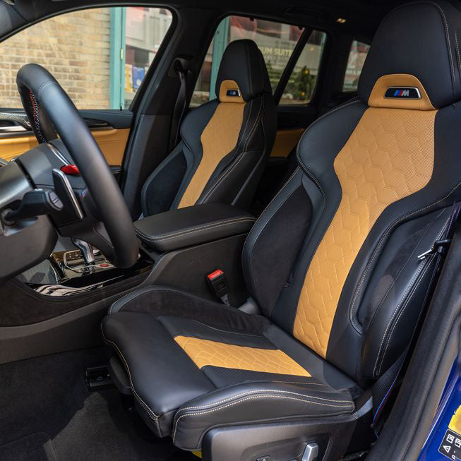 detali-interera-bmw-x3m-dubai-rental