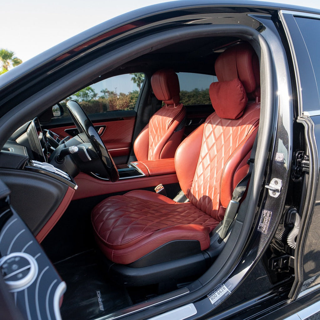detali-interera-mercedes-s580-dubai-rental