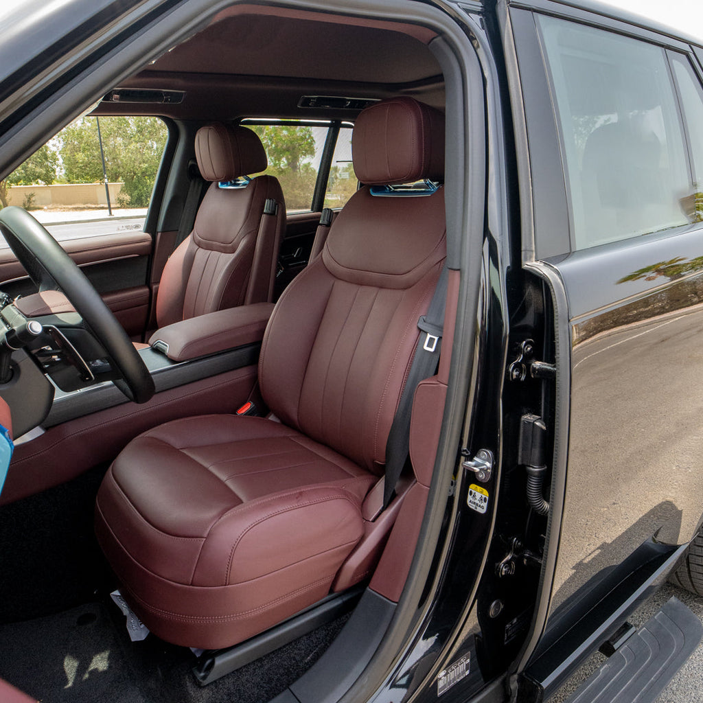detali-interera-range-rover-vogue-dubai-rental