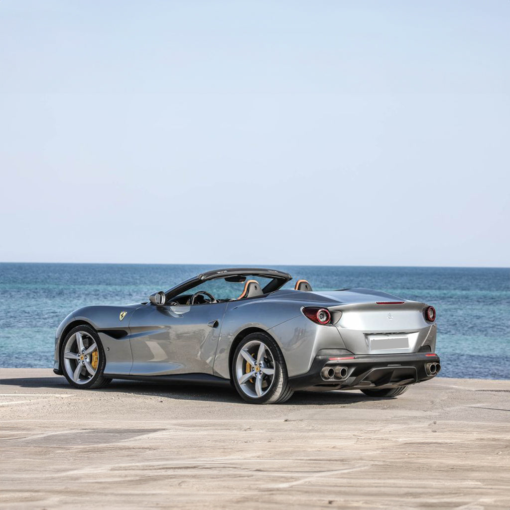 ferrari-portofino-zadniy-vid-dubai-rental