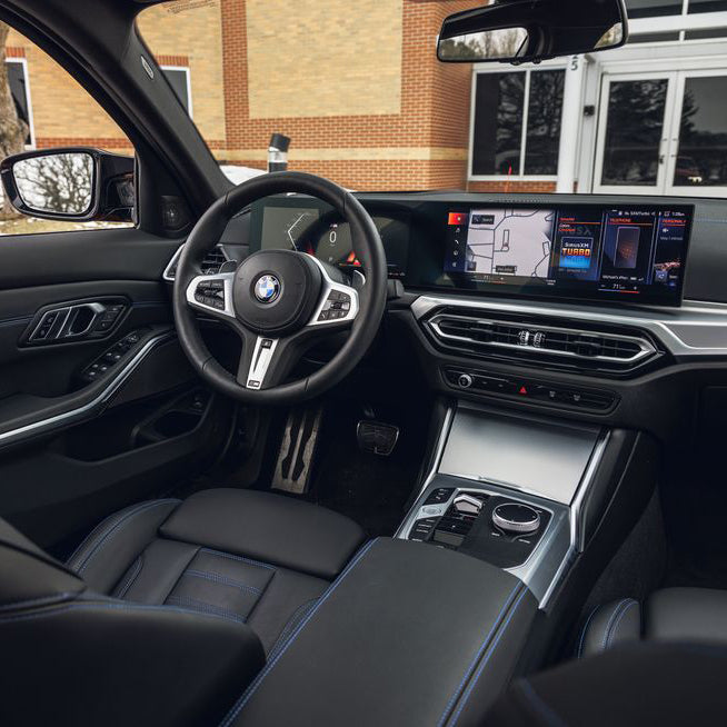 interer-bmw-3-series-panel-priborov-dubai-rental