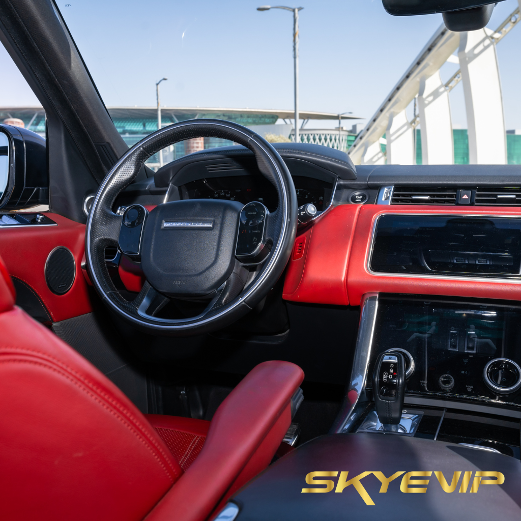 interer-range-rover-sport-panel-upravleniya-dubai-rental