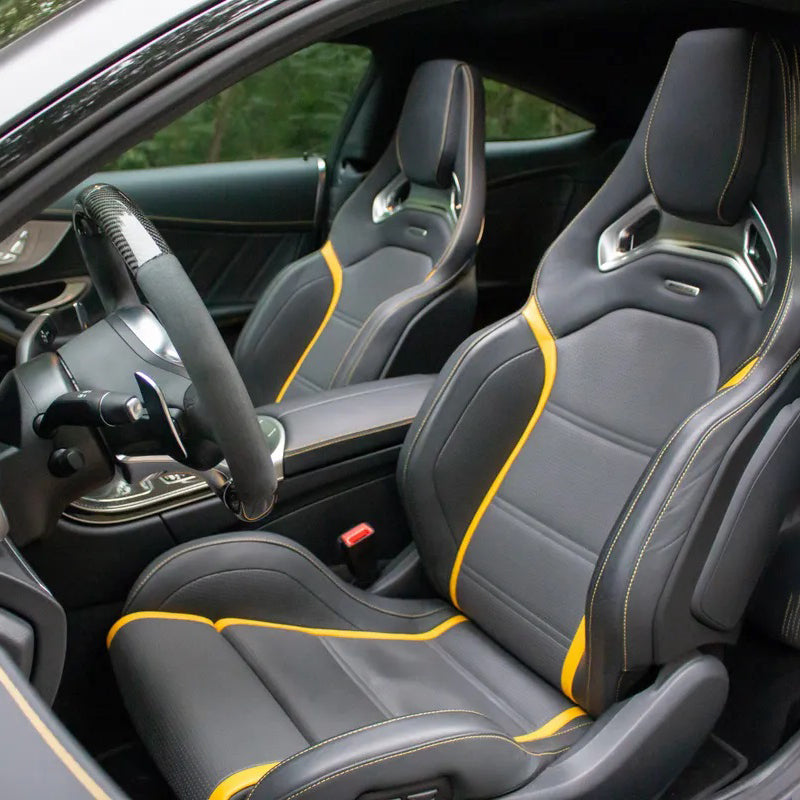 mercedes-c63-amg-interer-detali-dubai-rental