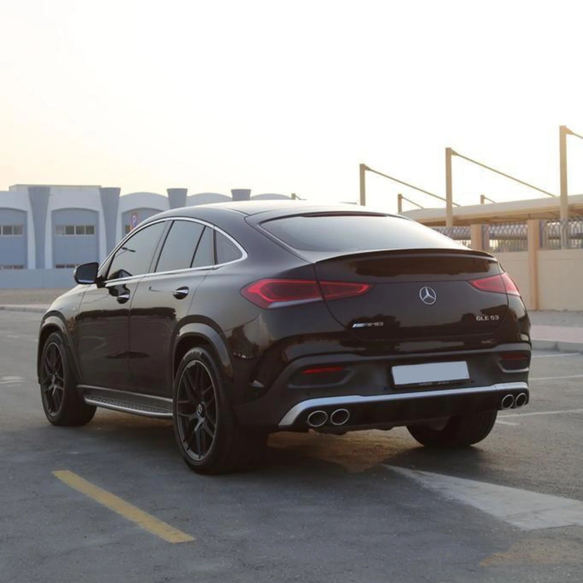 mercedes-gle63-amg-zadniy-vid-dubai-rental