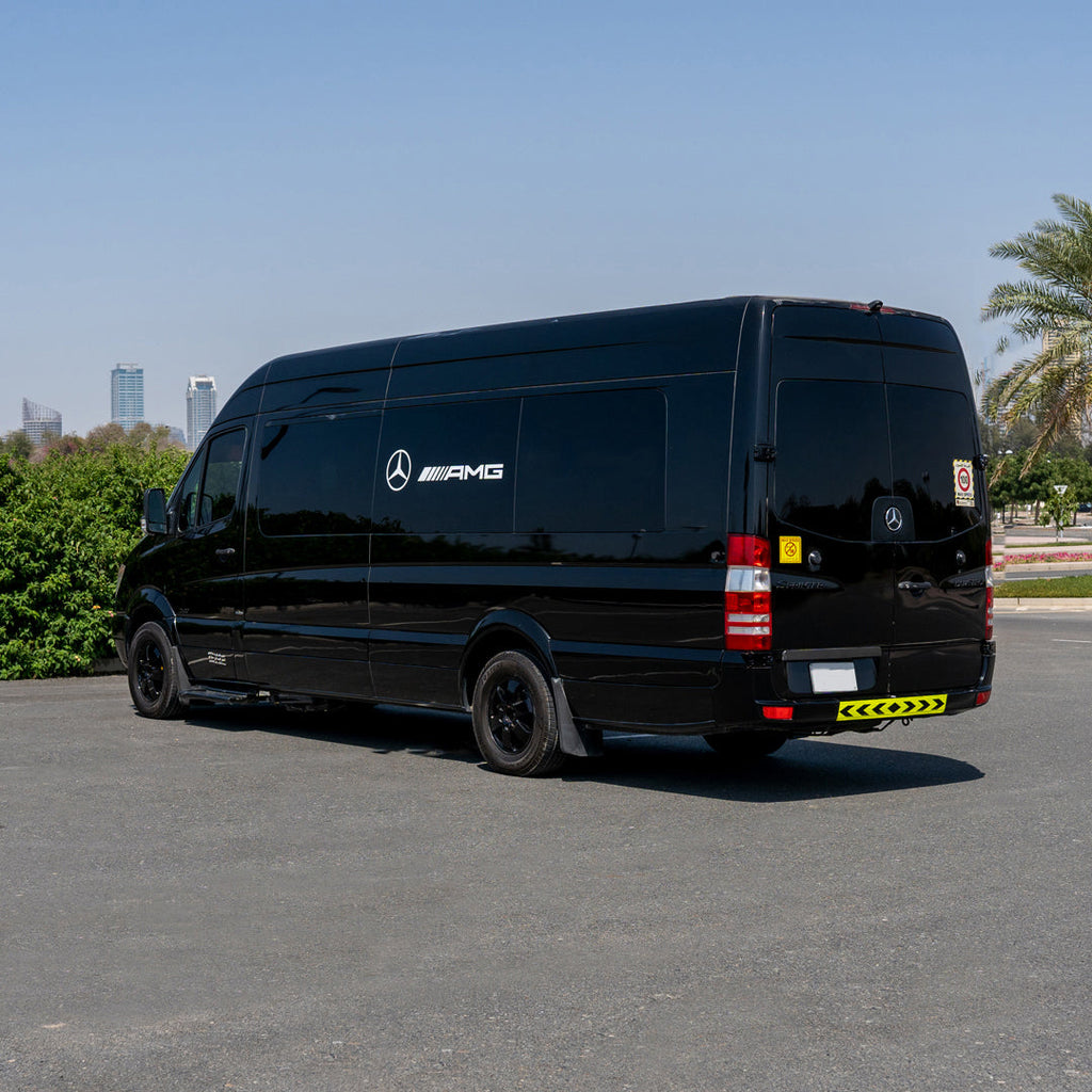 premium-mercedes-sprinter-zadniy-vid-dubai-rental