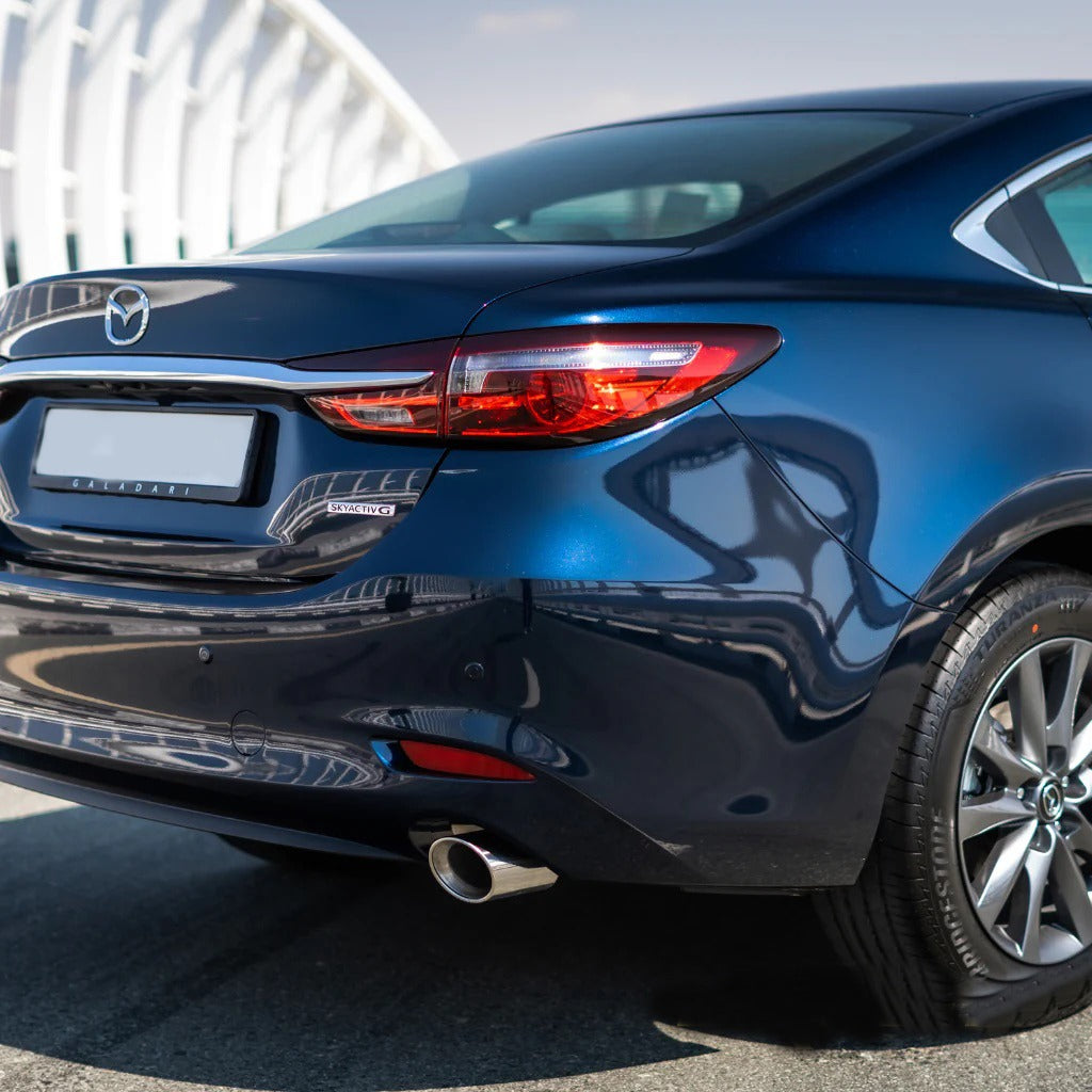 prokat-mazda-6-zadniy-vid-dubai-rental