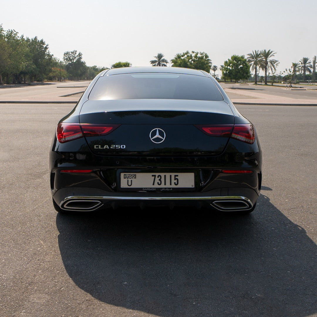 prokat-mercedes-cla250-zadniy-vid-dubai-rental