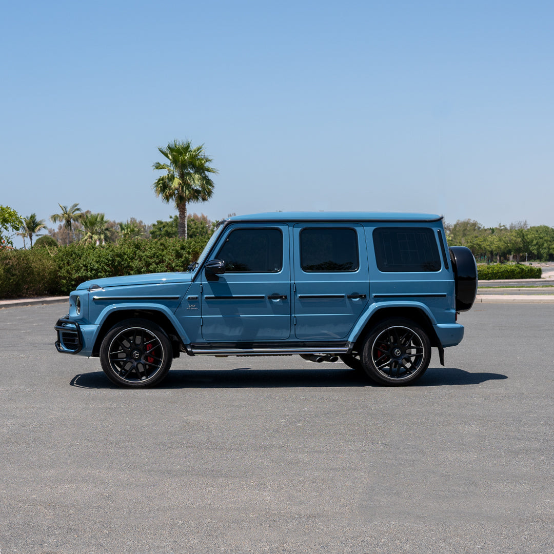 prokat-mercedes-g63-bokovoy-vid-dubai-rental