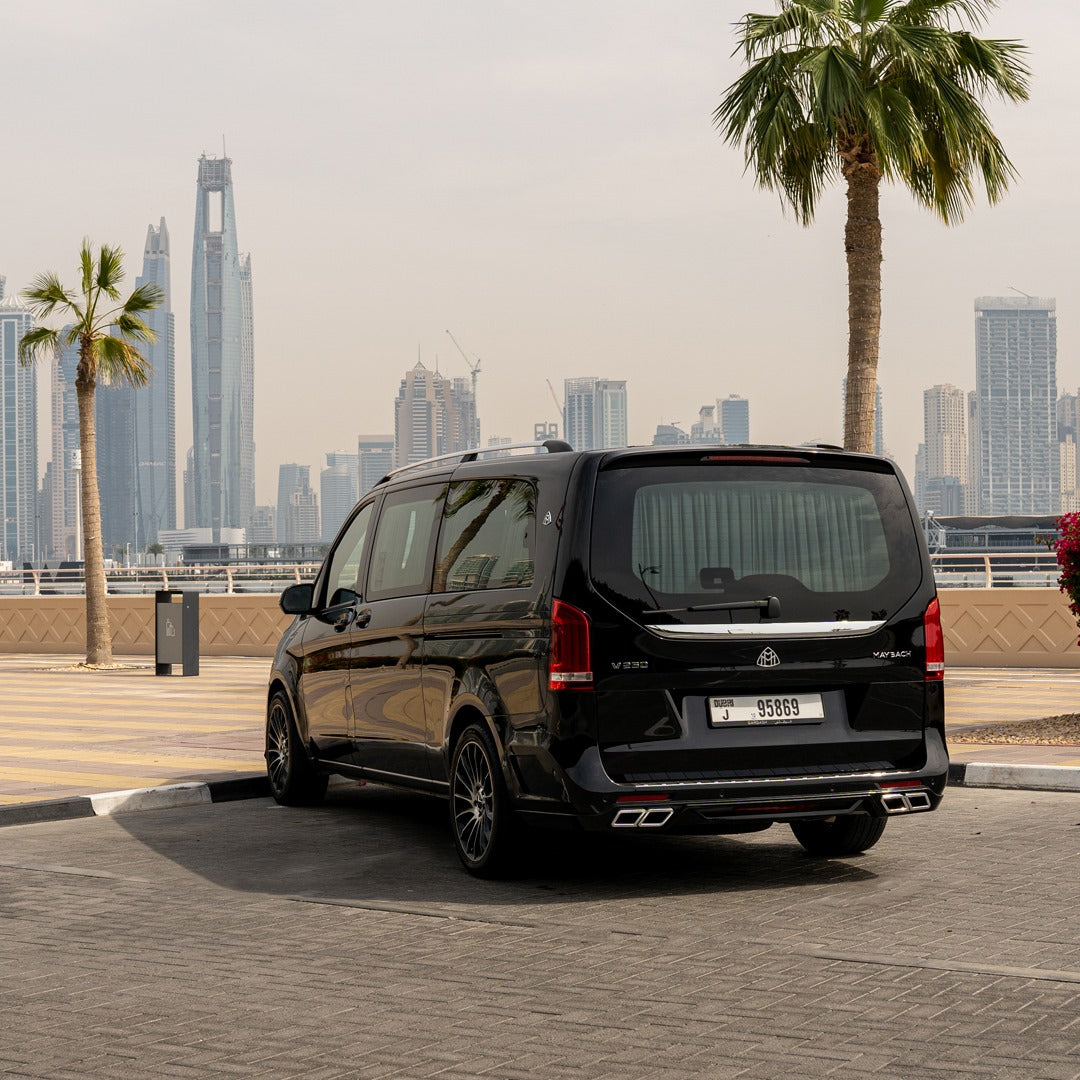 prokat-mercedes-maybach-bokovoy-vid-dubai-rental