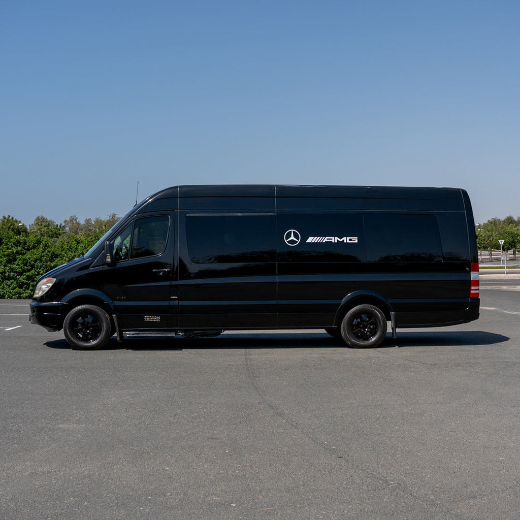 prokat-premium-mercedes-sprinter-bokovoy-vid-dubai-rental