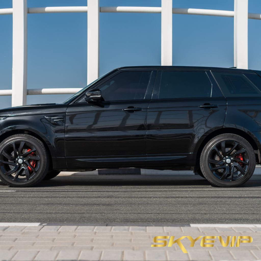 range-rover-sport-bokovoy-vid-dubai-rental