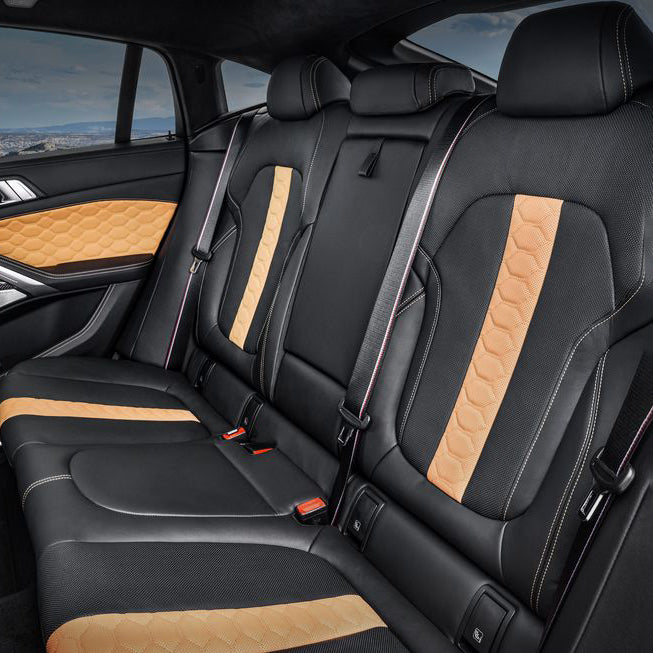 salon-bmw-x6m-kozhanie-sidenya-dubai-rental