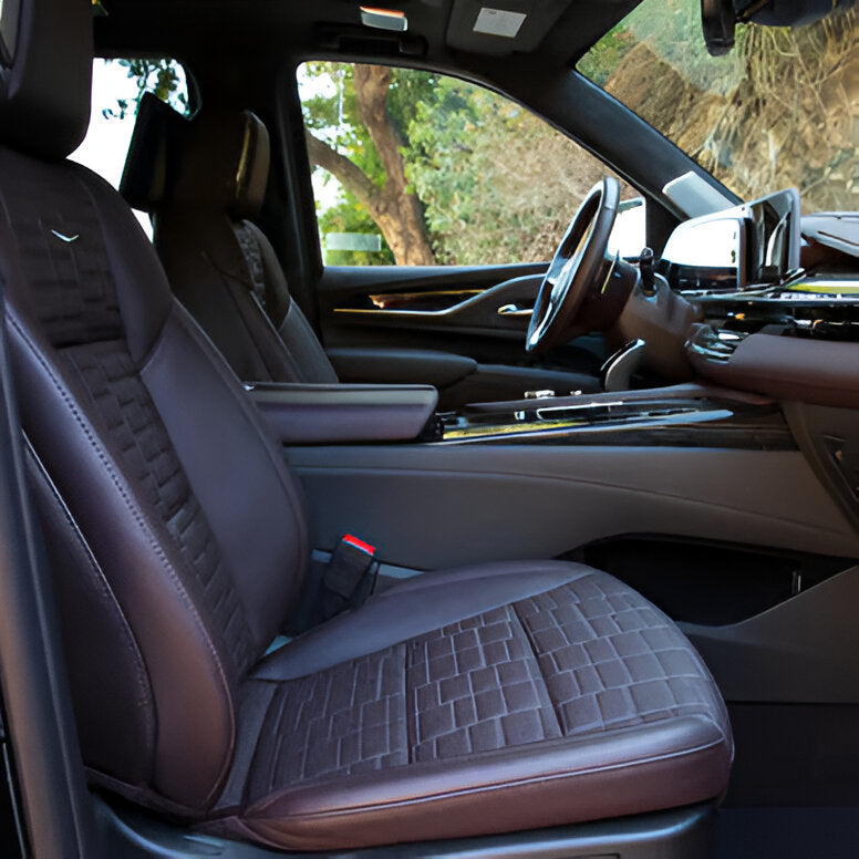 salon-cadillac-escalade-v-kozhanie-sidenya-dubai-rental