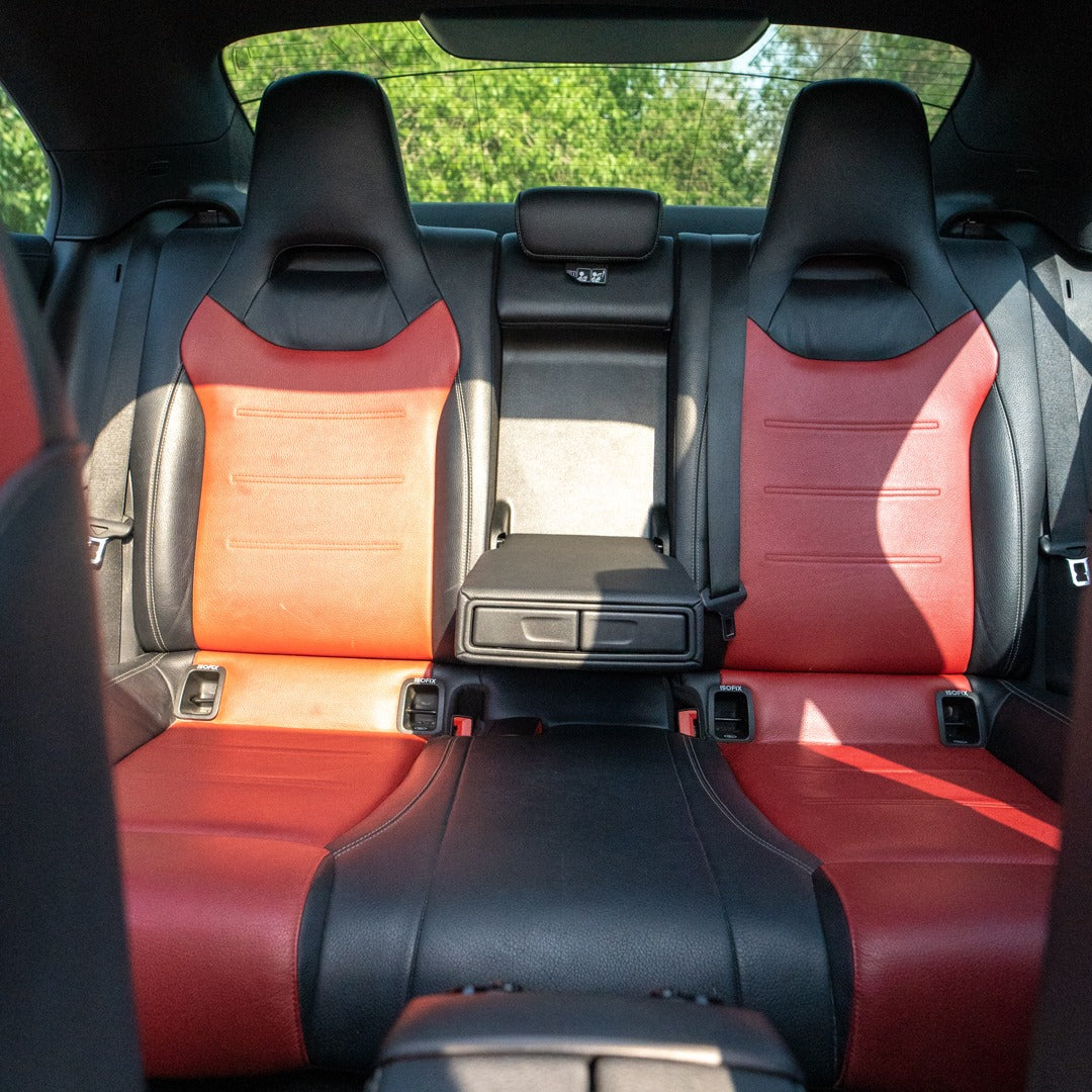 salon-mercedes-cla250-sidenya-dubai-rental