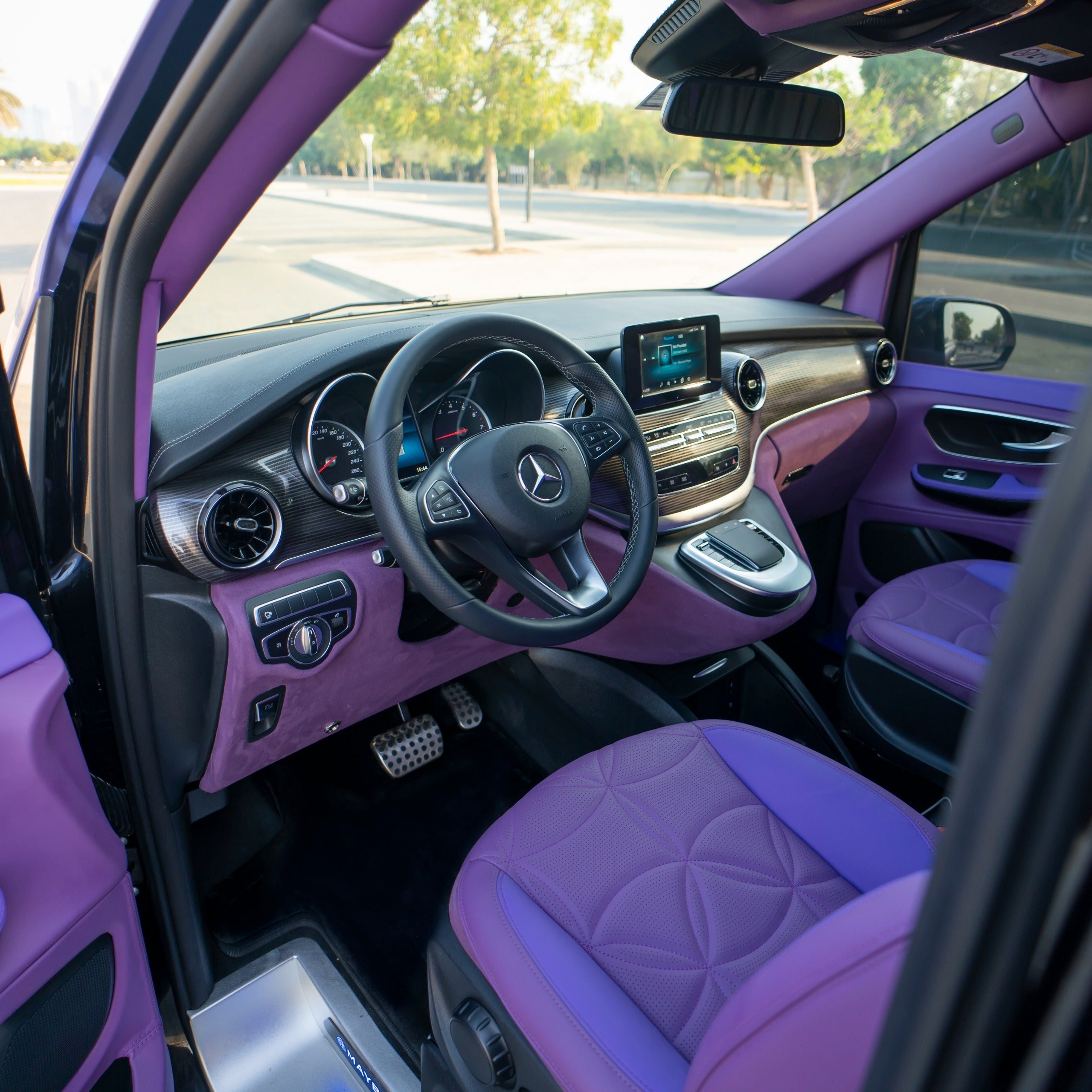 salon-mercedes-maybach-lavender-panel-dubai-rental