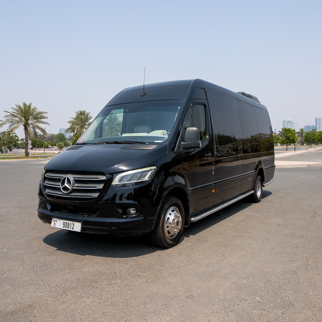 vip-mercedes-sprinter-dubai-ulicy-rental