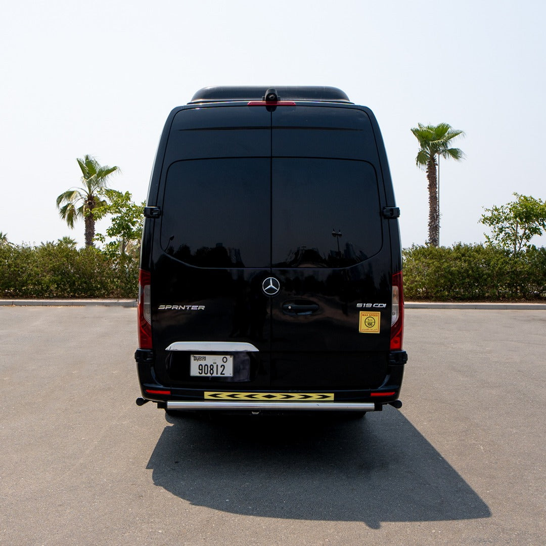vip-mercedes-sprinter-zadniy-vid-dubai-rental